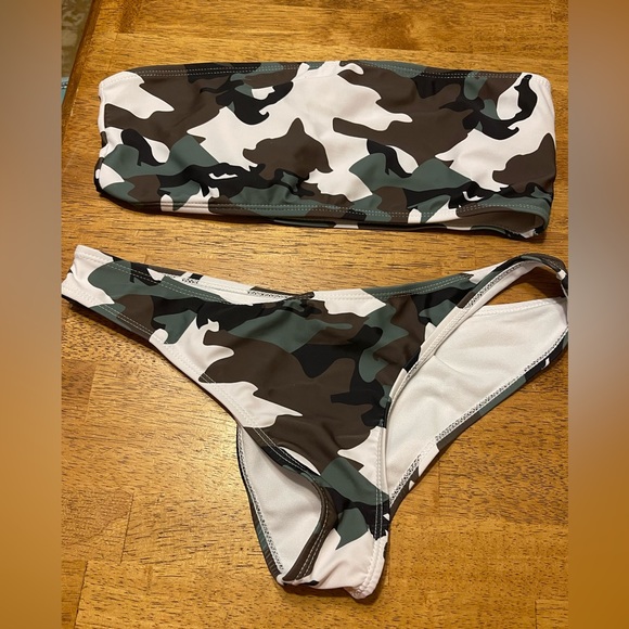 NWOT Women's Strapless Bikini 2 piece swimming suit Shein Camo Large - Picture 2 of 6